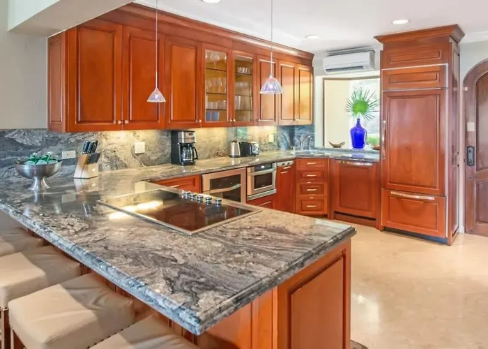Chic With A Stylish Coastal Design In An Exclusive Community With Direct Access