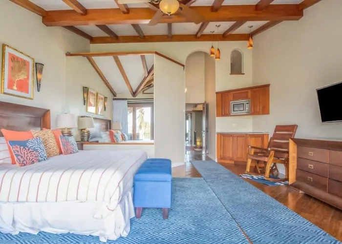 Chic With A Stylish Coastal Design In An Exclusive Community With Direct Access Playa Flamingo